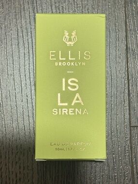 Ellis Brooklyn Isla Sirena